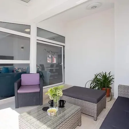 Apartment Luis Light