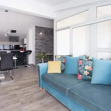 Luis Light Apartment *